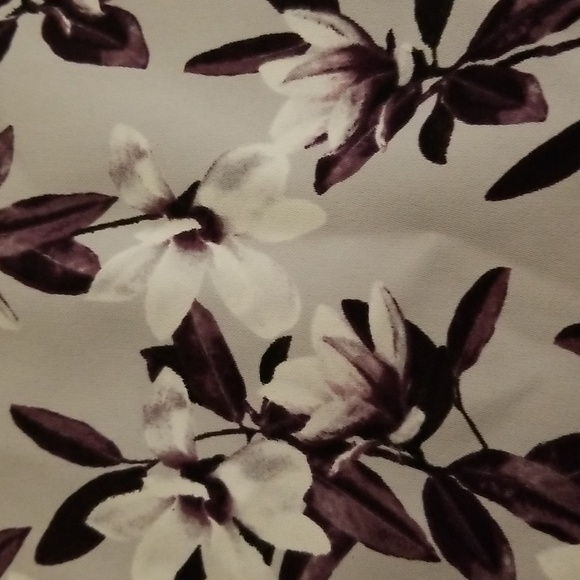 NWT Alfani Sleeveless High Neck Blouse, size 14 - Picture 5 of 5